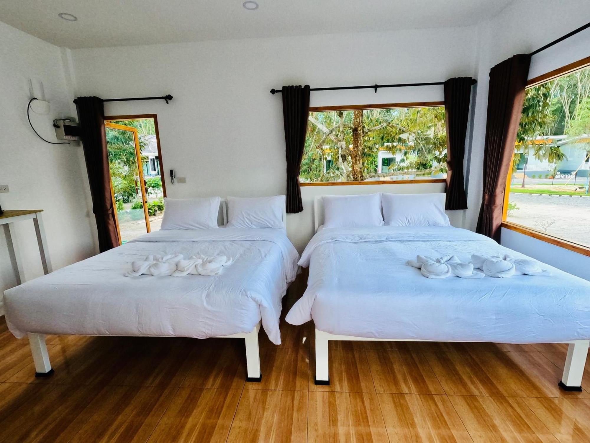 Suanvadee Resort สวนวดี รีสอร์ท Дон-Сак Экстерьер фото