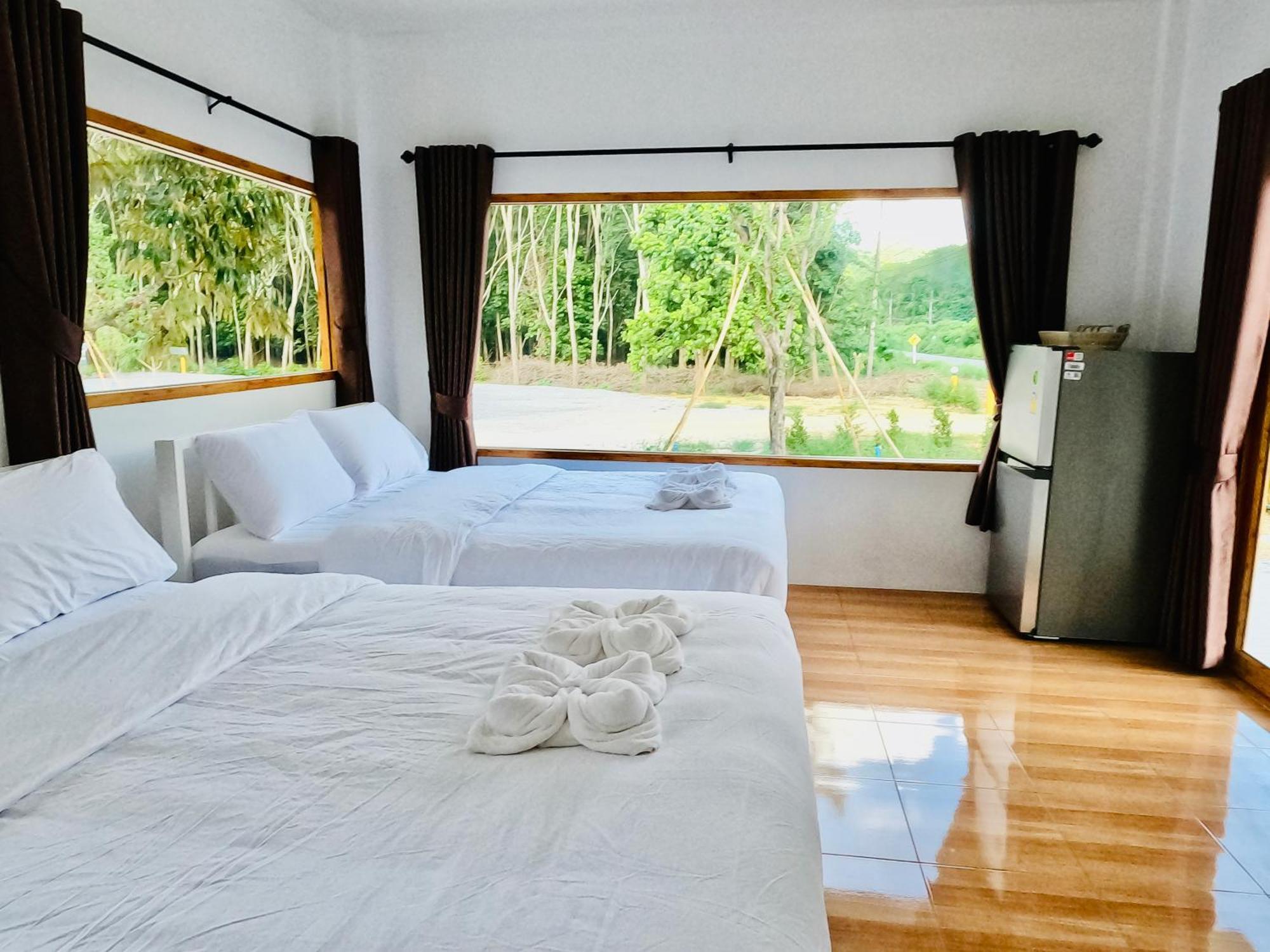 Suanvadee Resort สวนวดี รีสอร์ท Дон-Сак Экстерьер фото