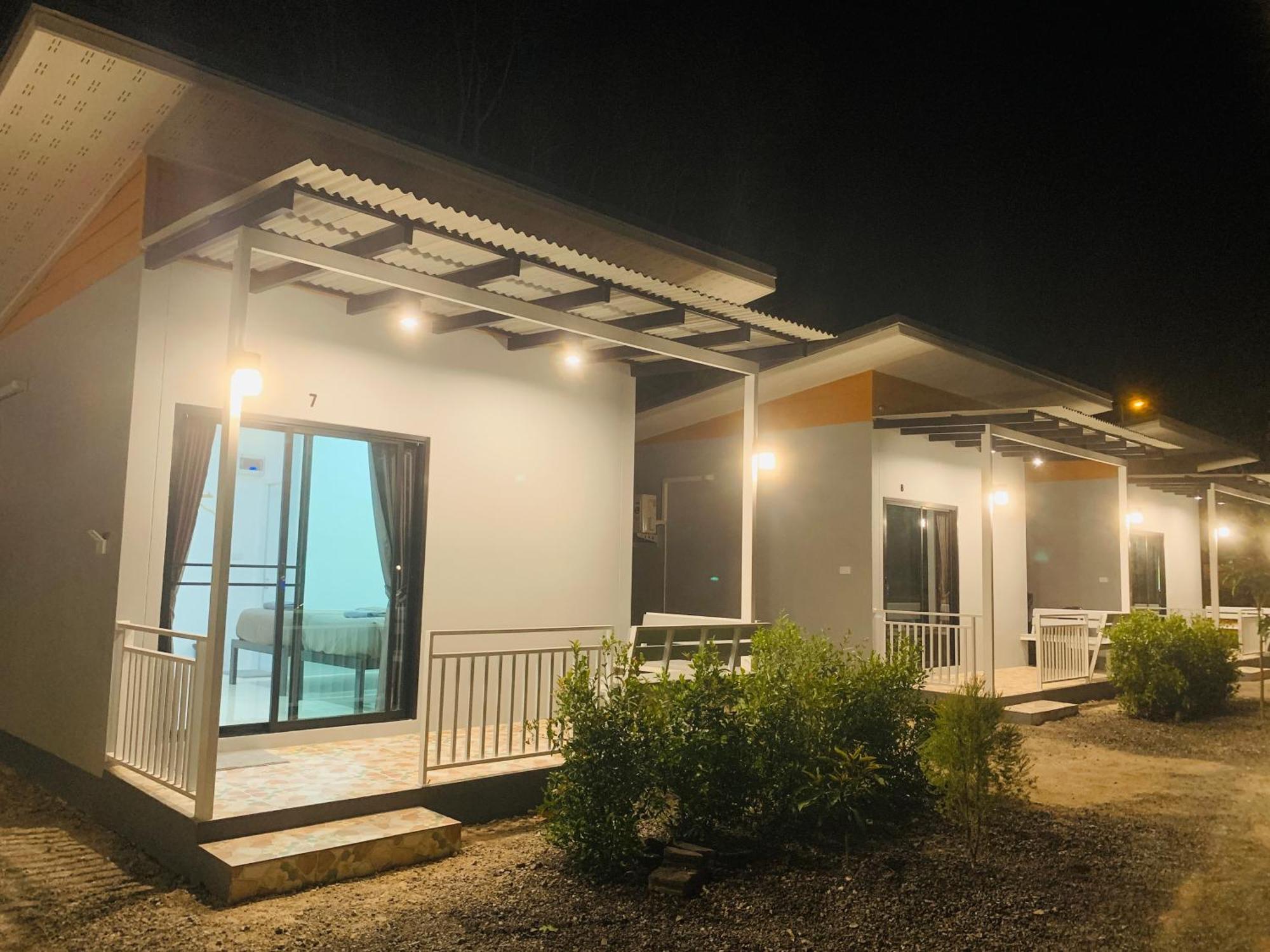 Suanvadee Resort สวนวดี รีสอร์ท Дон-Сак Экстерьер фото